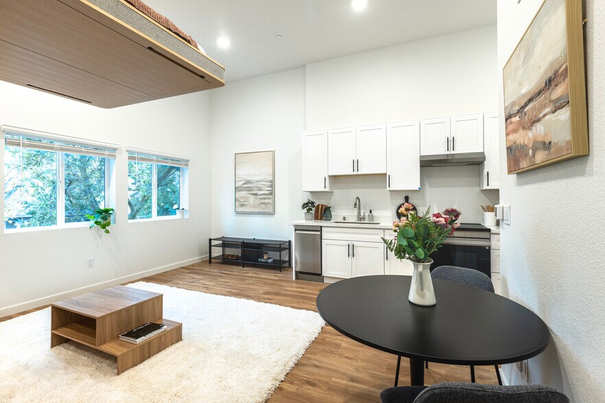 Building Photo - 3131 W St