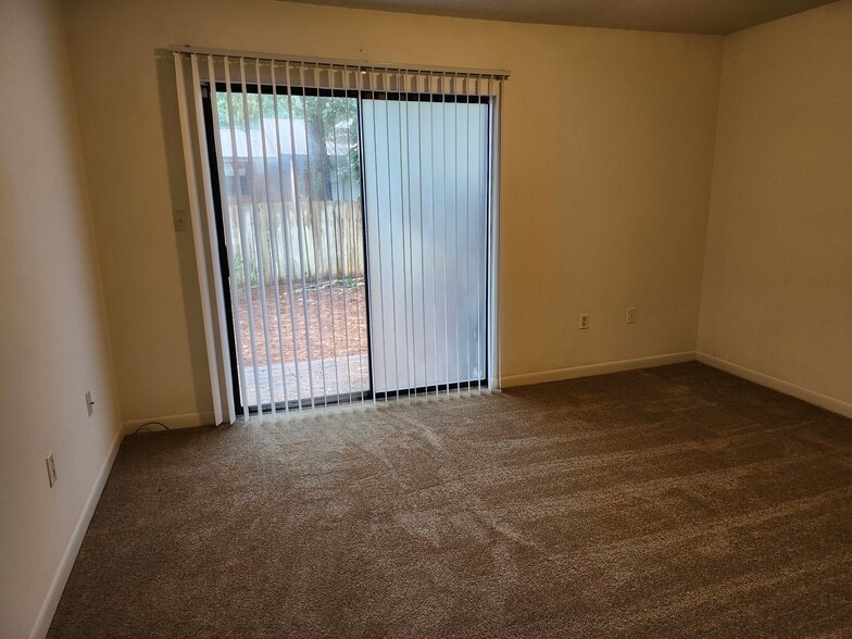 Master bedroom with back deck - 52 5th Ave