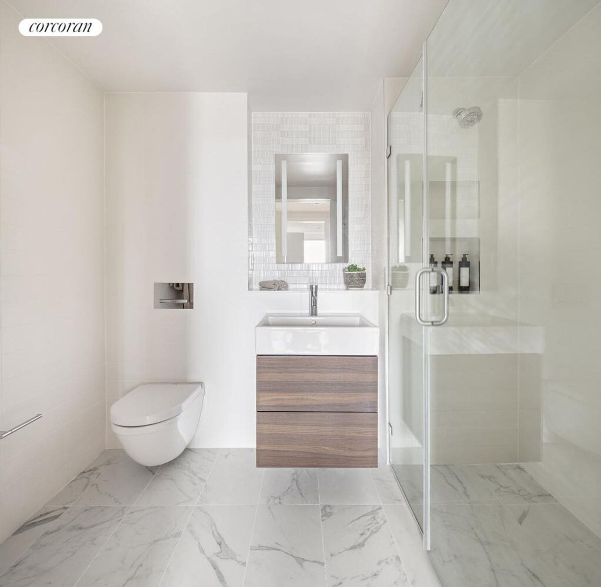 Building Photo - 1064 Hancock St