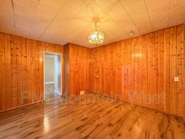 Building Photo - 3515 S 2300 E