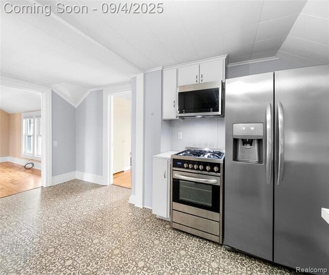Building Photo - 9476 W Michigan Ave