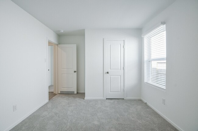 Building Photo - 6871 Flowering Ginger Ln