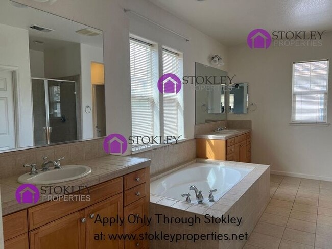 Building Photo - Stokley Properties Presents 4942 Imperial St in Antioch!