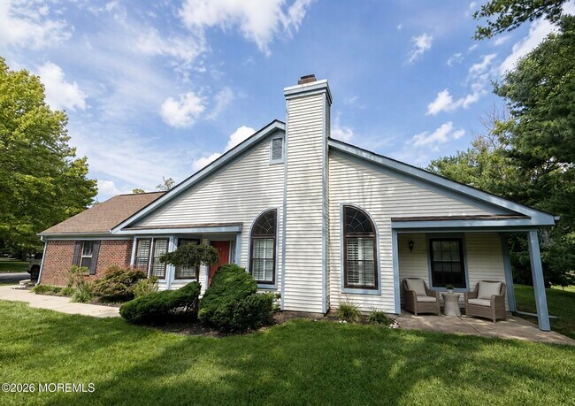 Building Photo - 17 Old Orchard Ln
