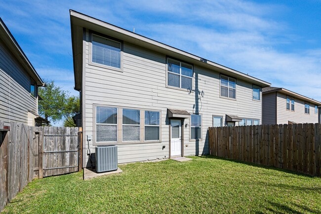 Building Photo - 11938 Ramla Place Trail