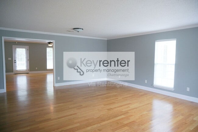 Building Photo - 510 Cloudview Ln