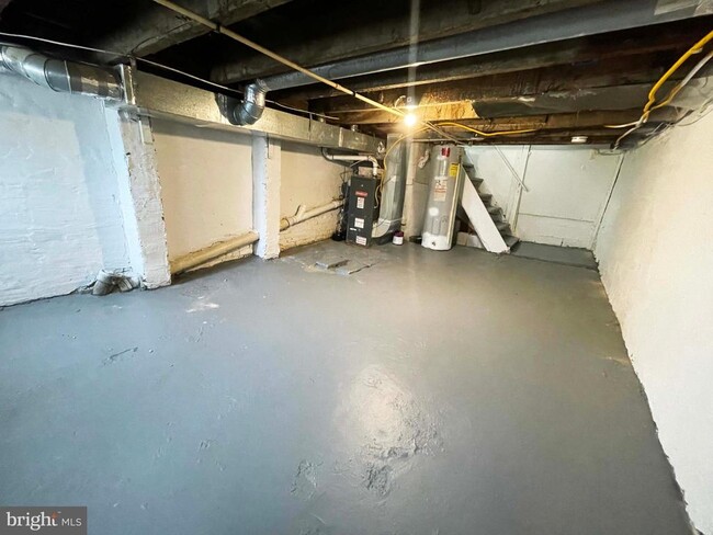 Building Photo - 2533 Woodbrook Ave