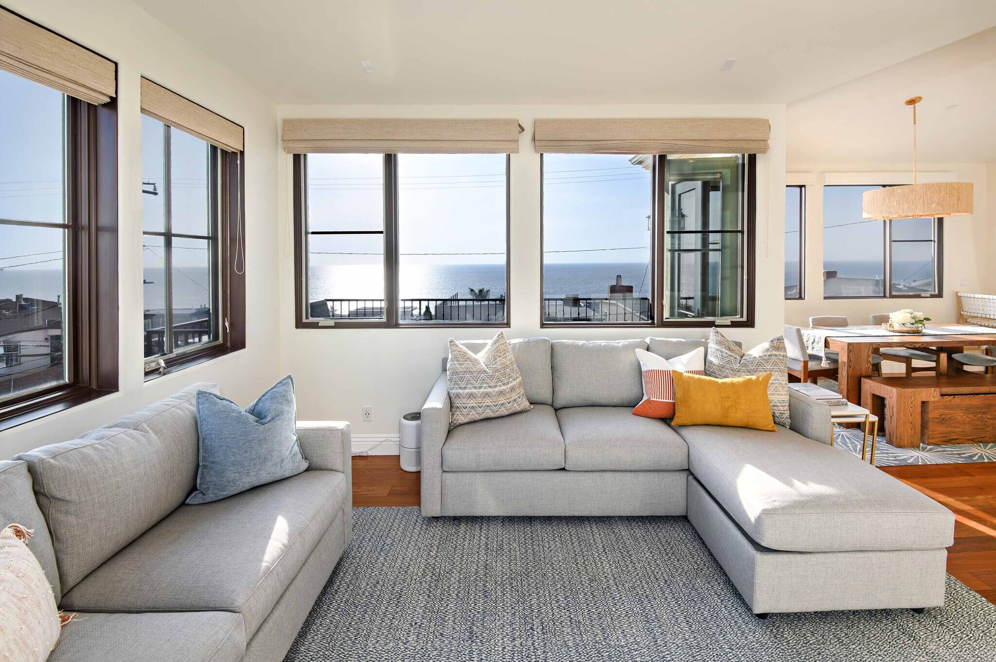 Building Photo - 319 33rd St