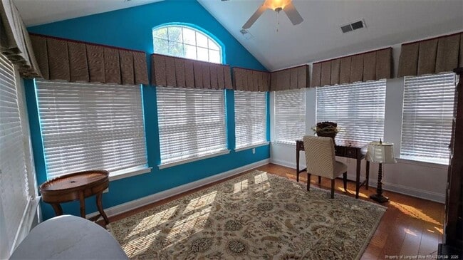 Building Photo - 127 Nandina Ct