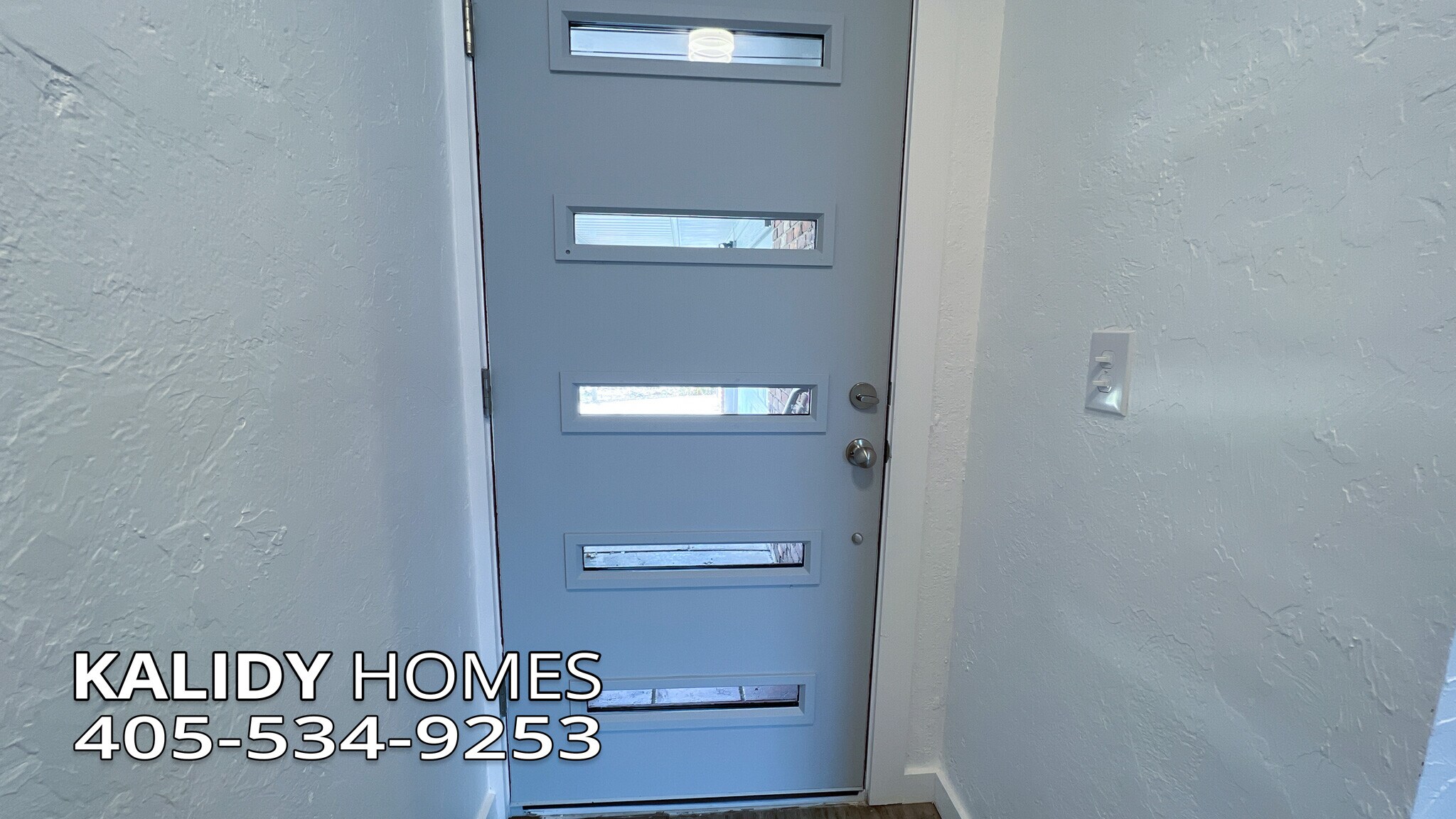 Building Photo - 702 Amity Ln