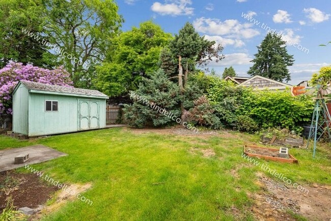 Building Photo - Charming 2-Bedroom Home in Overlook Neighb...