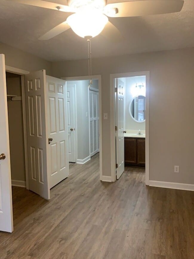 Building Photo - 2-Bedroom, 2- Bath Condo in Carolina Pines