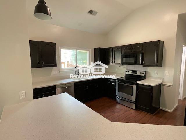 Building Photo - 11300 Hunters Landing Dr