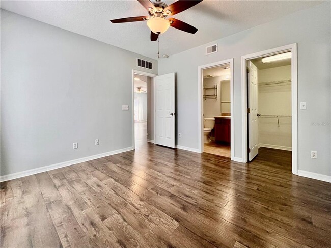 Building Photo - 3101 E Washington St