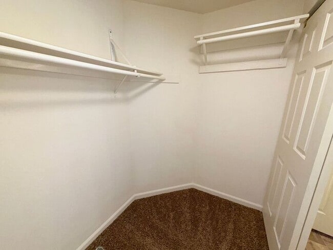 Building Photo - NW Reno Single Story House - 2 Car Garage/Fully Landscaped Yard