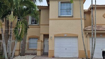 Building Photo - 714 NW 170th Ter