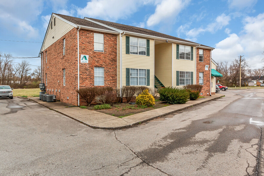 Primary Photo - Maitland Court Apartments