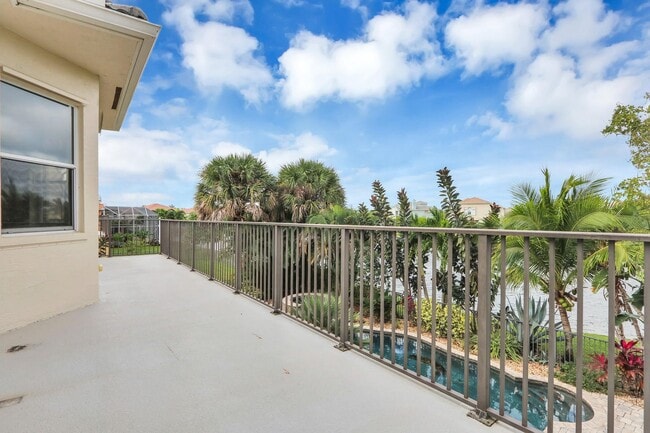 Building Photo - 3043 Hartridge Ter