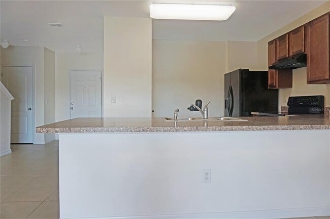 Building Photo - 355 Highcrest Rd
