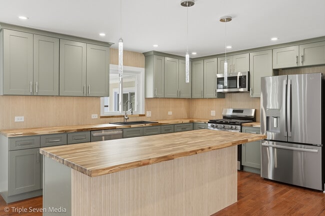 Building Photo - 505 Geronimo St