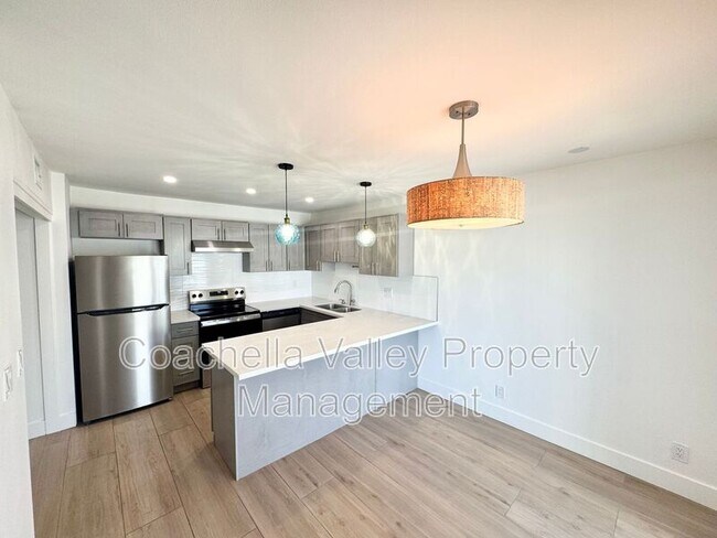 Building Photo - 73525 Shadow Mountain Dr