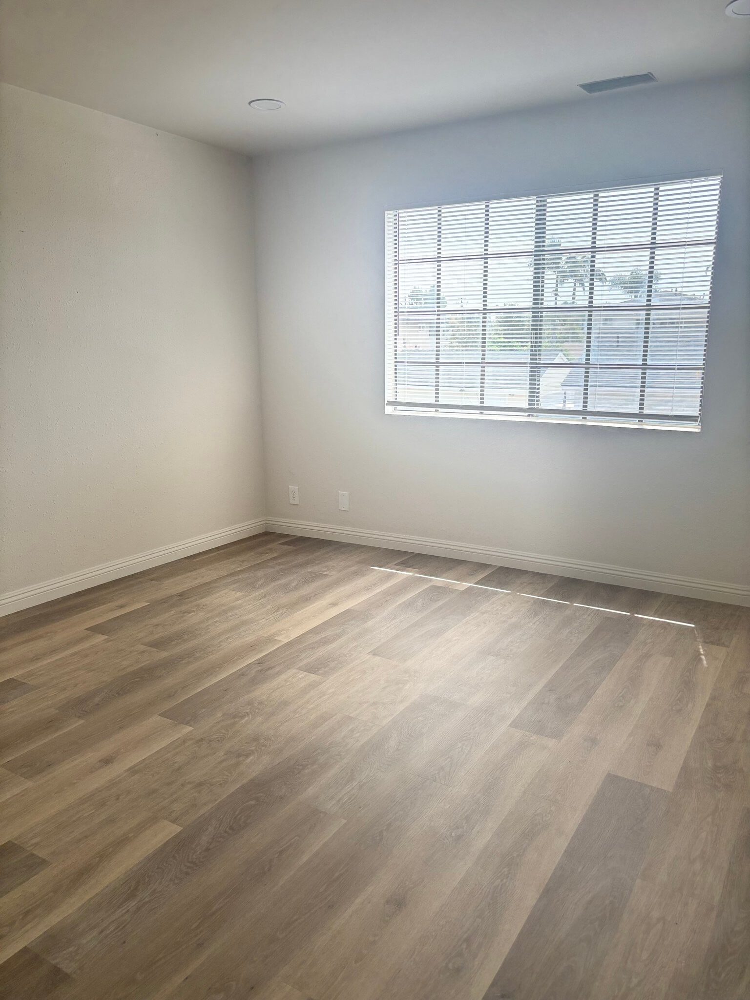 Building Photo - 7502 9th St