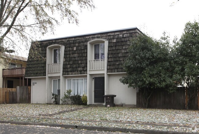 Primary Photo - 3450-3468 SW 126th Ave