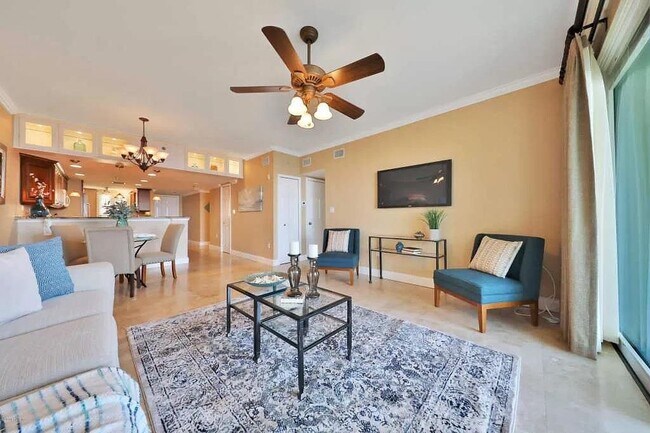 Building Photo - 157 Marine St