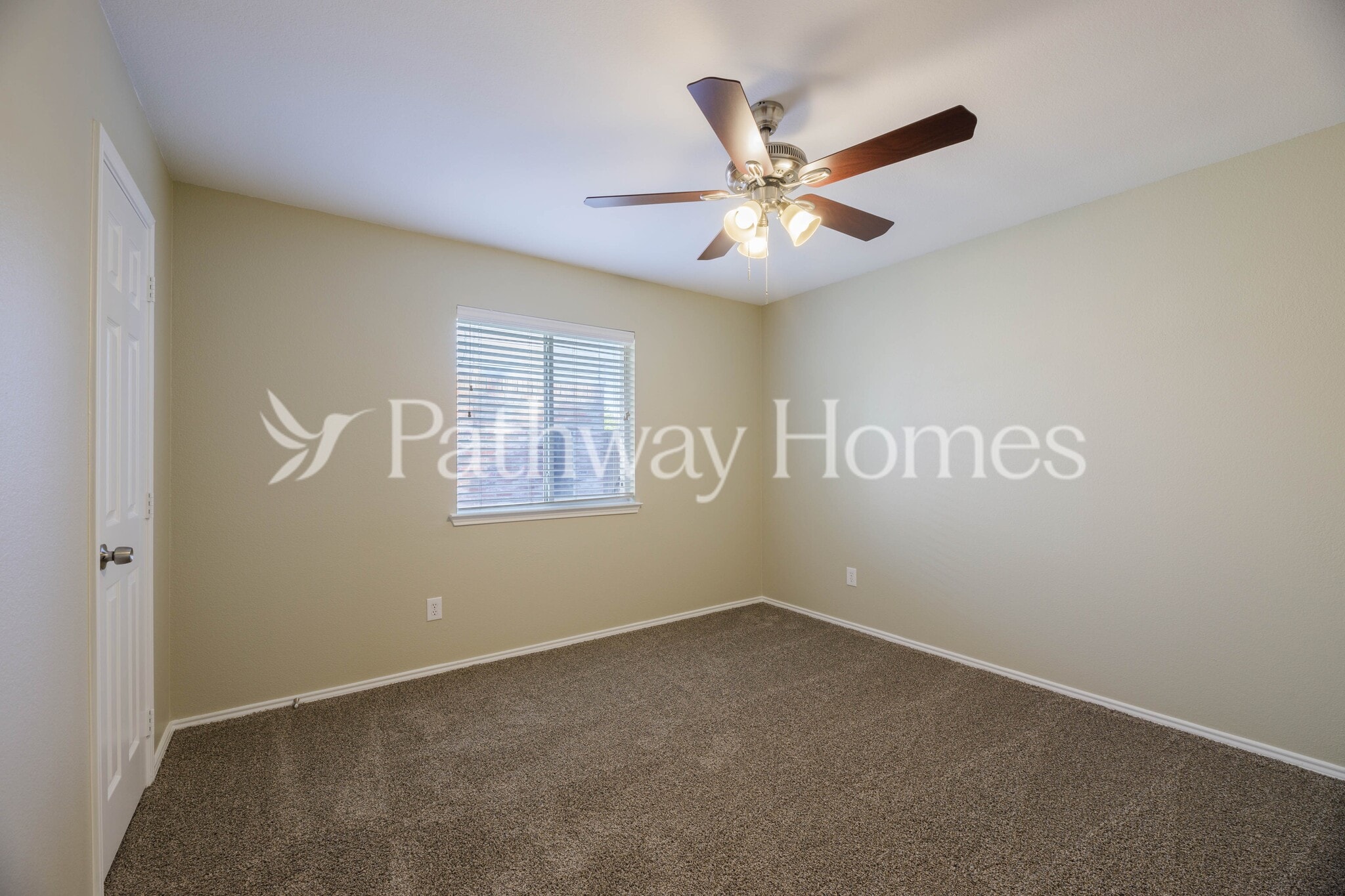 Building Photo - 2628 Terrace Dr
