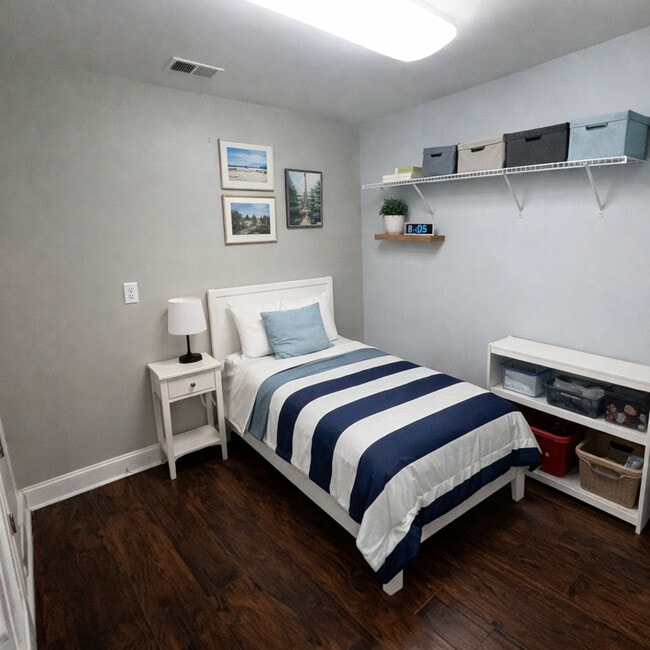 Building Photo - 7324 Shellburne Dr