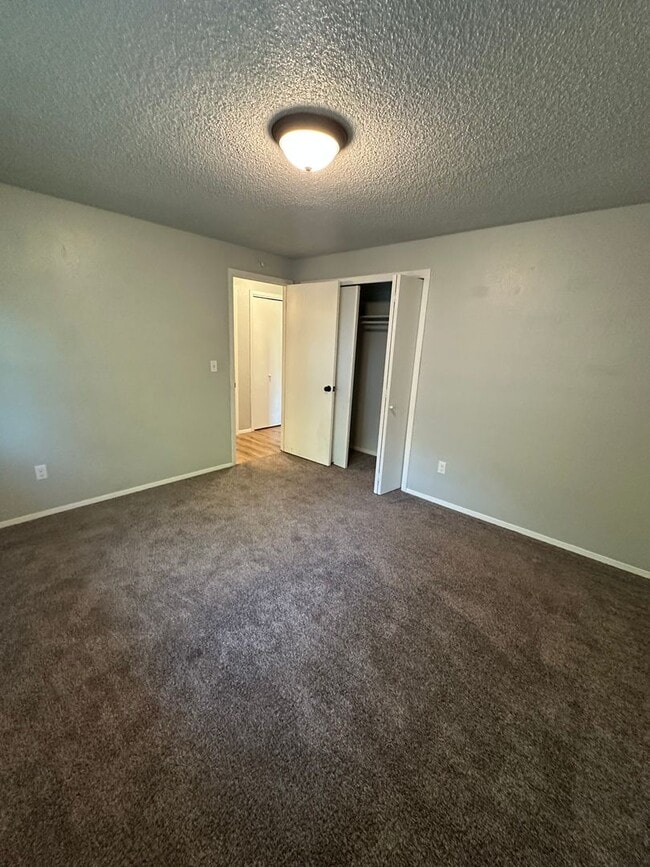 Building Photo - Ready first of June / 3 bedroom 2 bathroom...