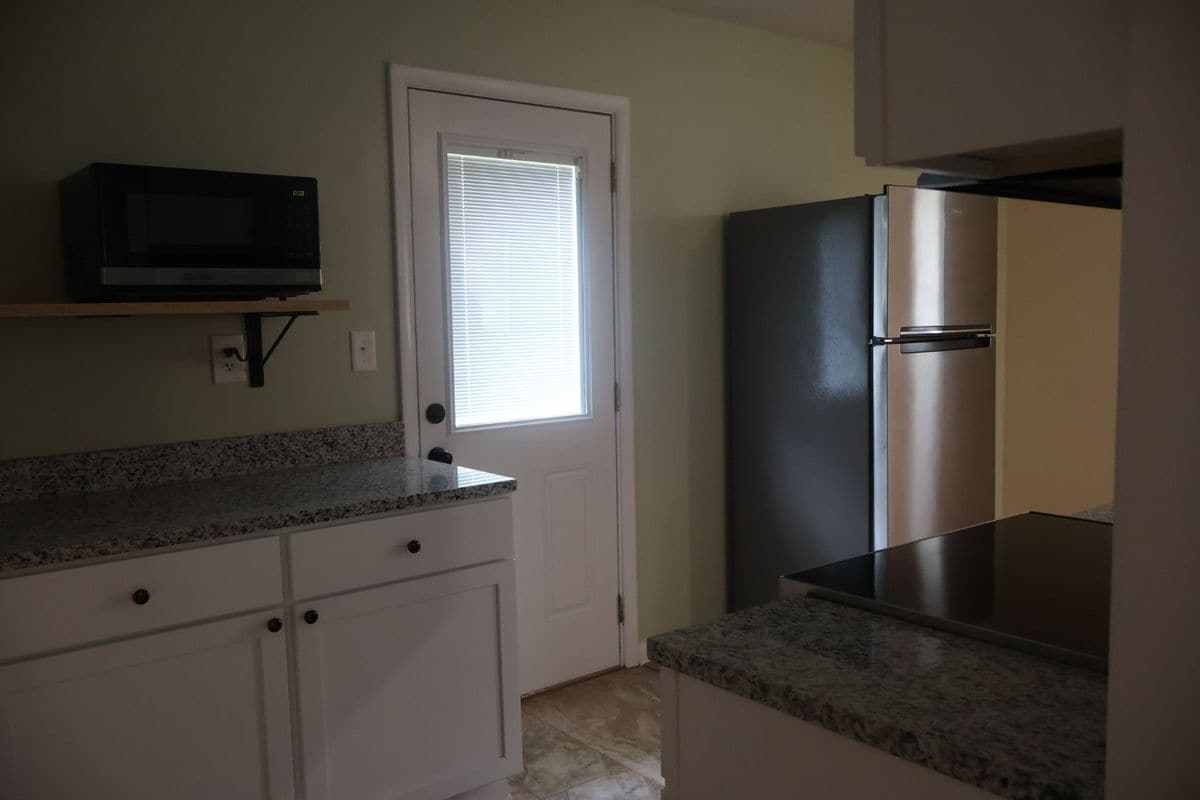 Building Photo - 101 Stanley Dr