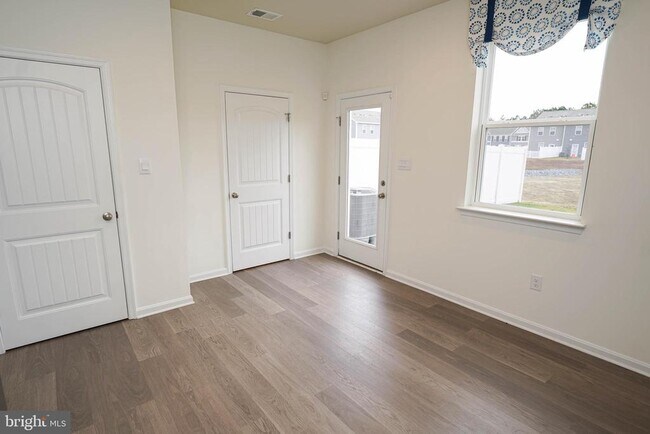 Building Photo - 1624 Severn St