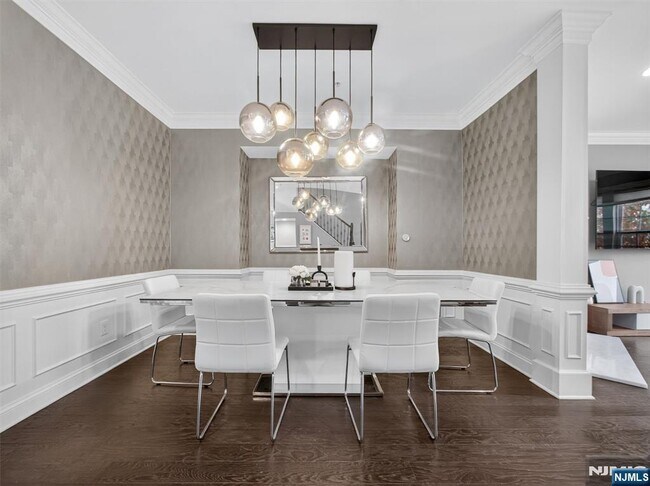 Building Photo - 4 Wesmont Drive