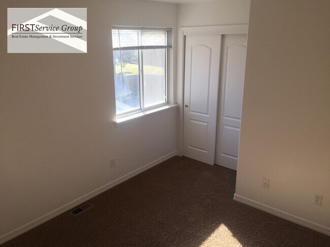 Building Photo - 3601-3603 W Dill Dr