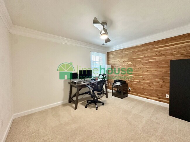 Building Photo - 948 Forest Lakes Cir