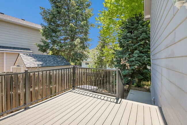 Building Photo - $3,050.00, 4 bed, 3 bath, located in Auror...