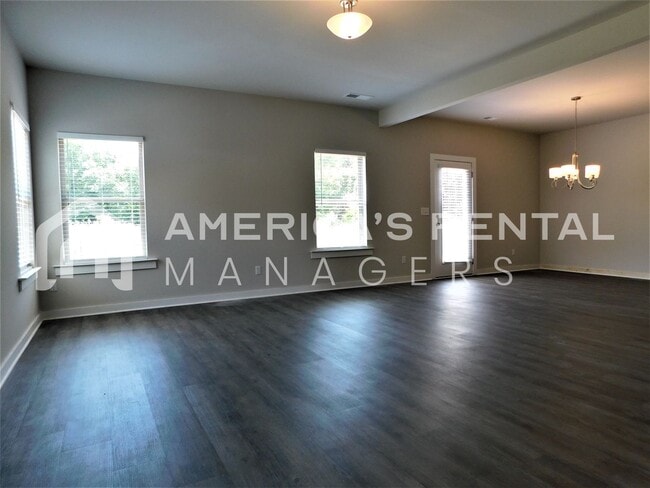 Building Photo - 7996 St.James Dr