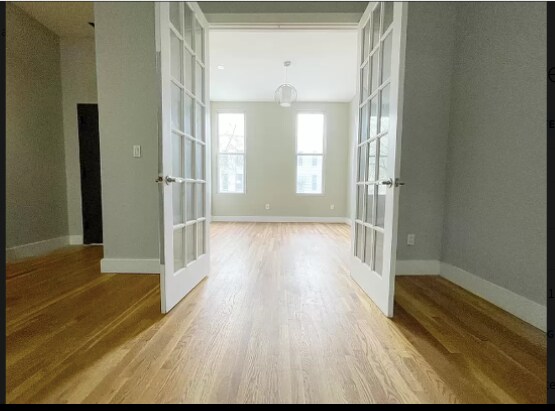 Building Photo - 92 Harman St