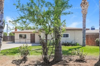 Building Photo - 11114 Blue Jay Dr