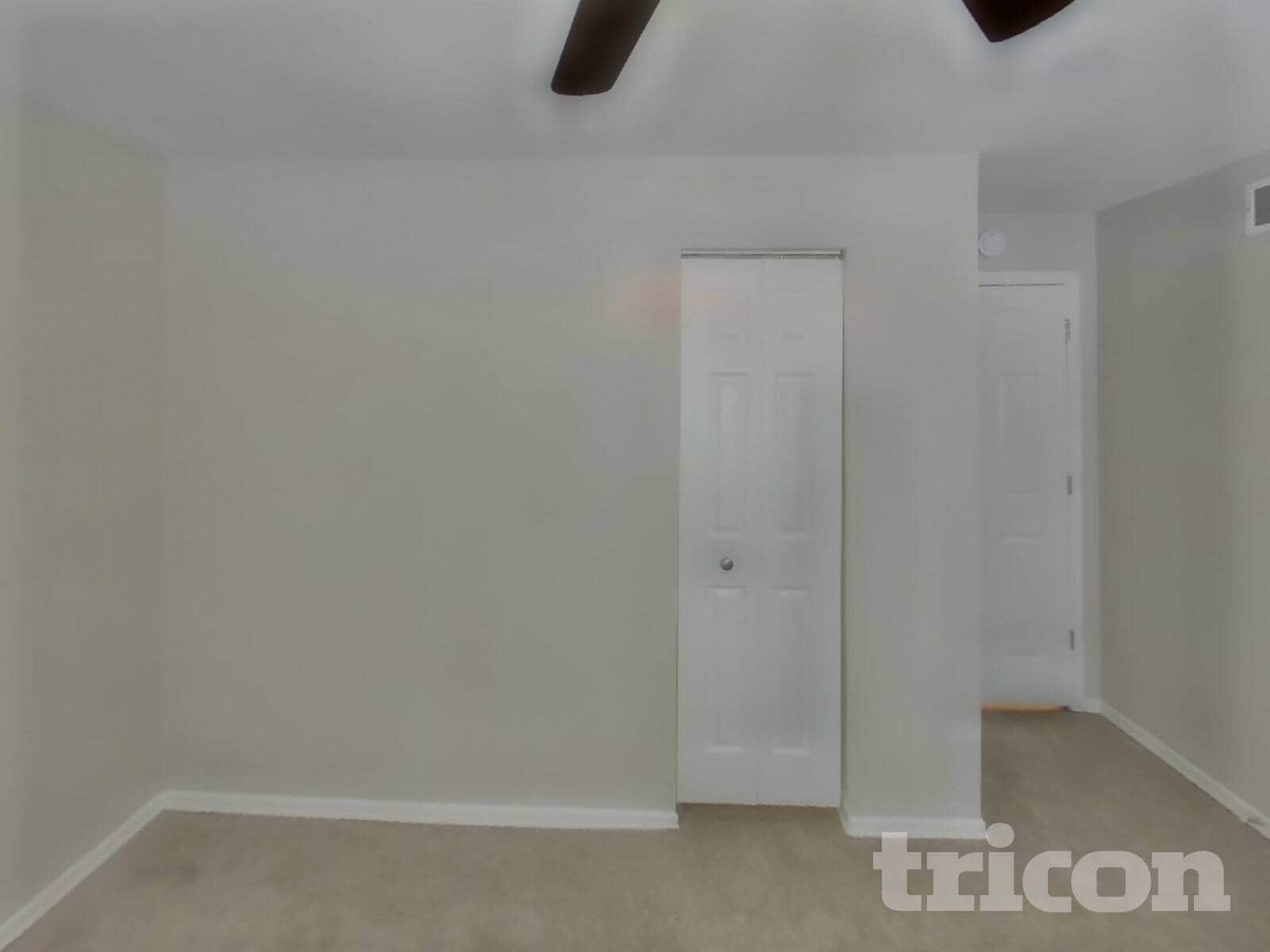 Building Photo - 1130 Pinehurst Ln