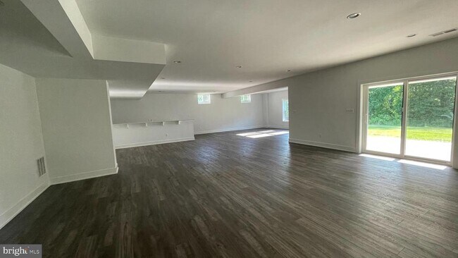 Building Photo - 24827 Yellow Poplar Pl