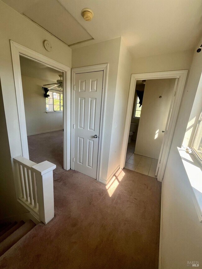 Building Photo - 160 E J St