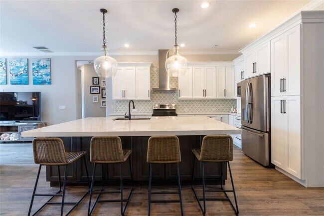 Building Photo - 1084 Shadowmoss Cir