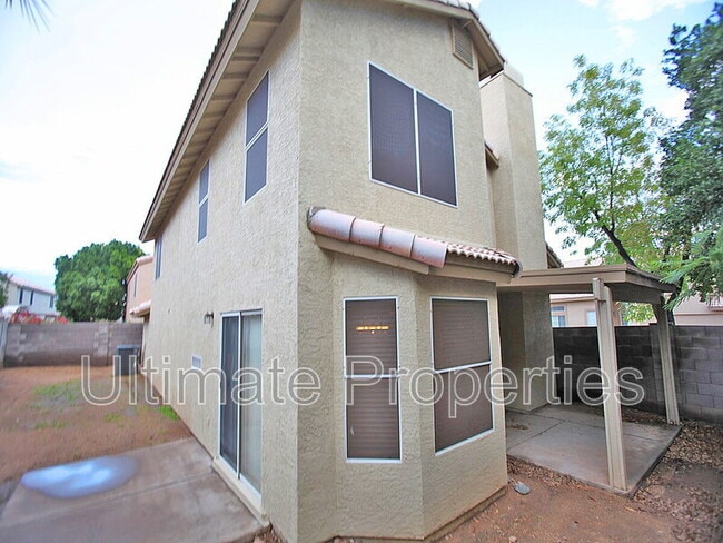 Building Photo - 15212 N 90th Ave