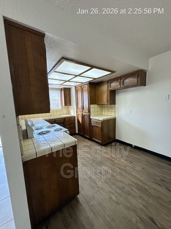 Building Photo - 3523 S County Center Dr