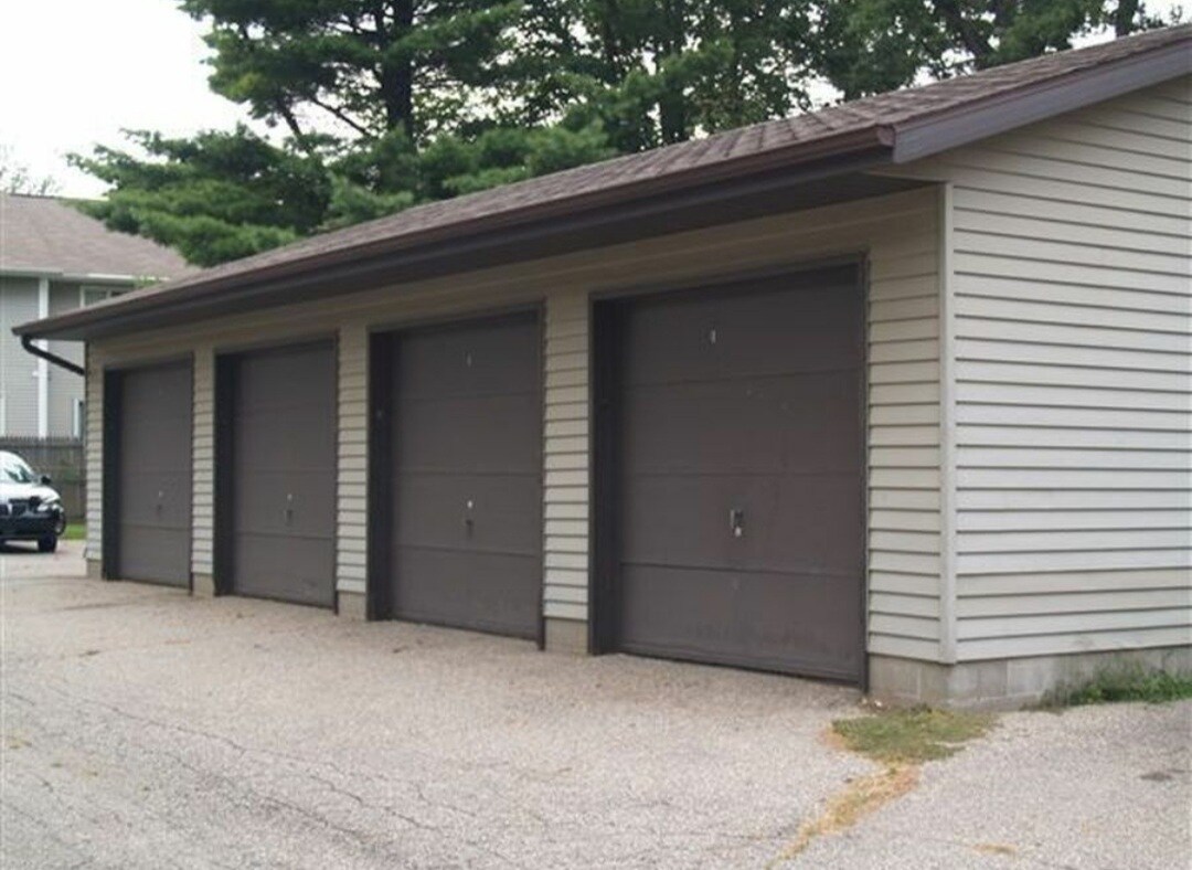 Building Photo - 1316 w Norton ave