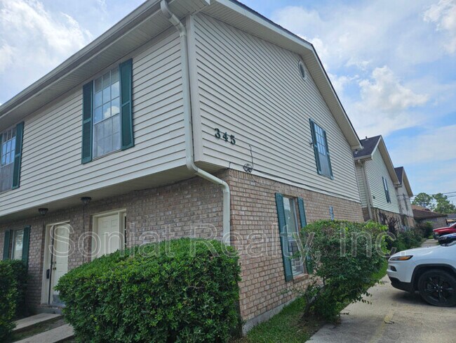 Building Photo - 345 Deckbar Avenue, D