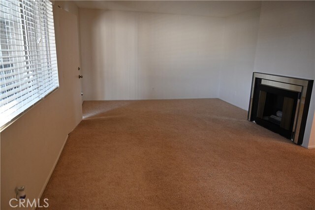 Building Photo - 497 S El Molino Ave