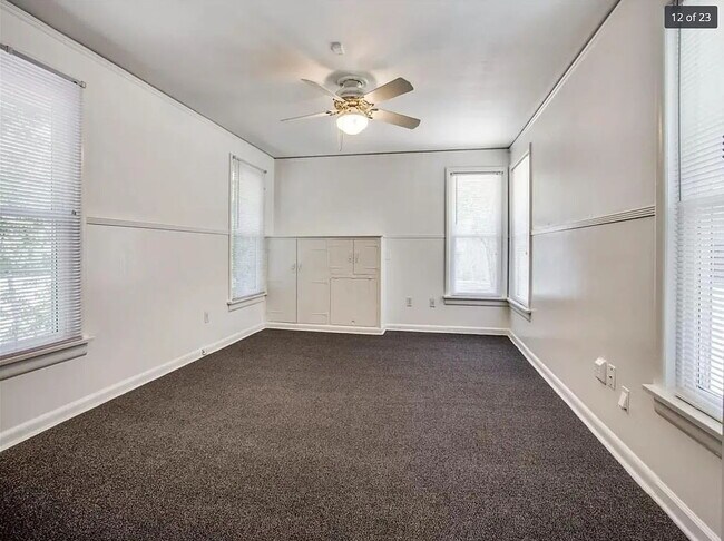 Building Photo - Darling 5 bedroom Home Near TCU. Available for 2026-2027!